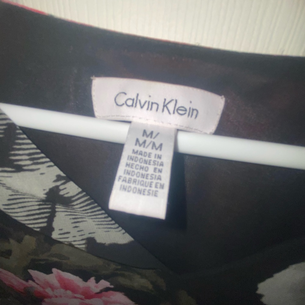 Calvin Klein blouse - Picture 5 of 5